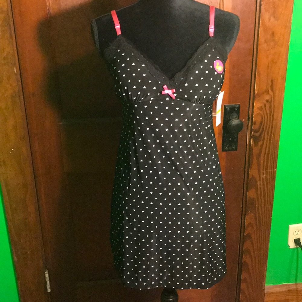 Hearts and dots